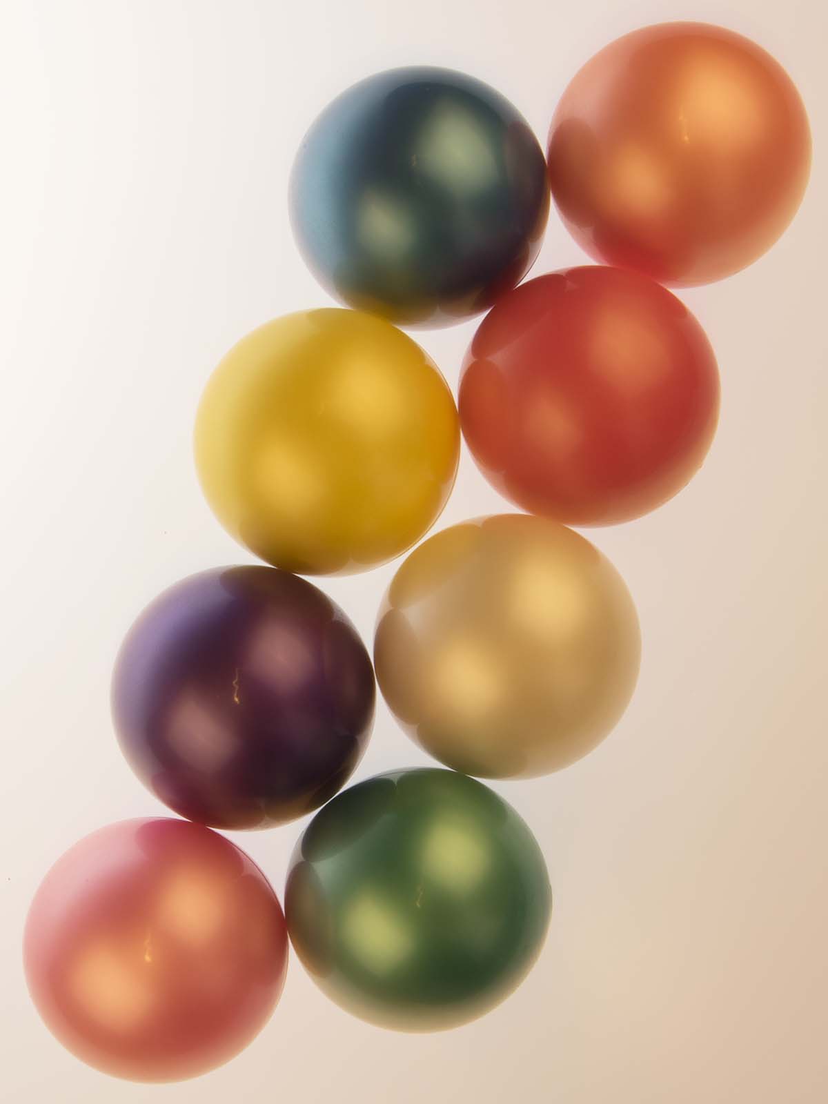 Pearlescent Stage Ball 100mm
