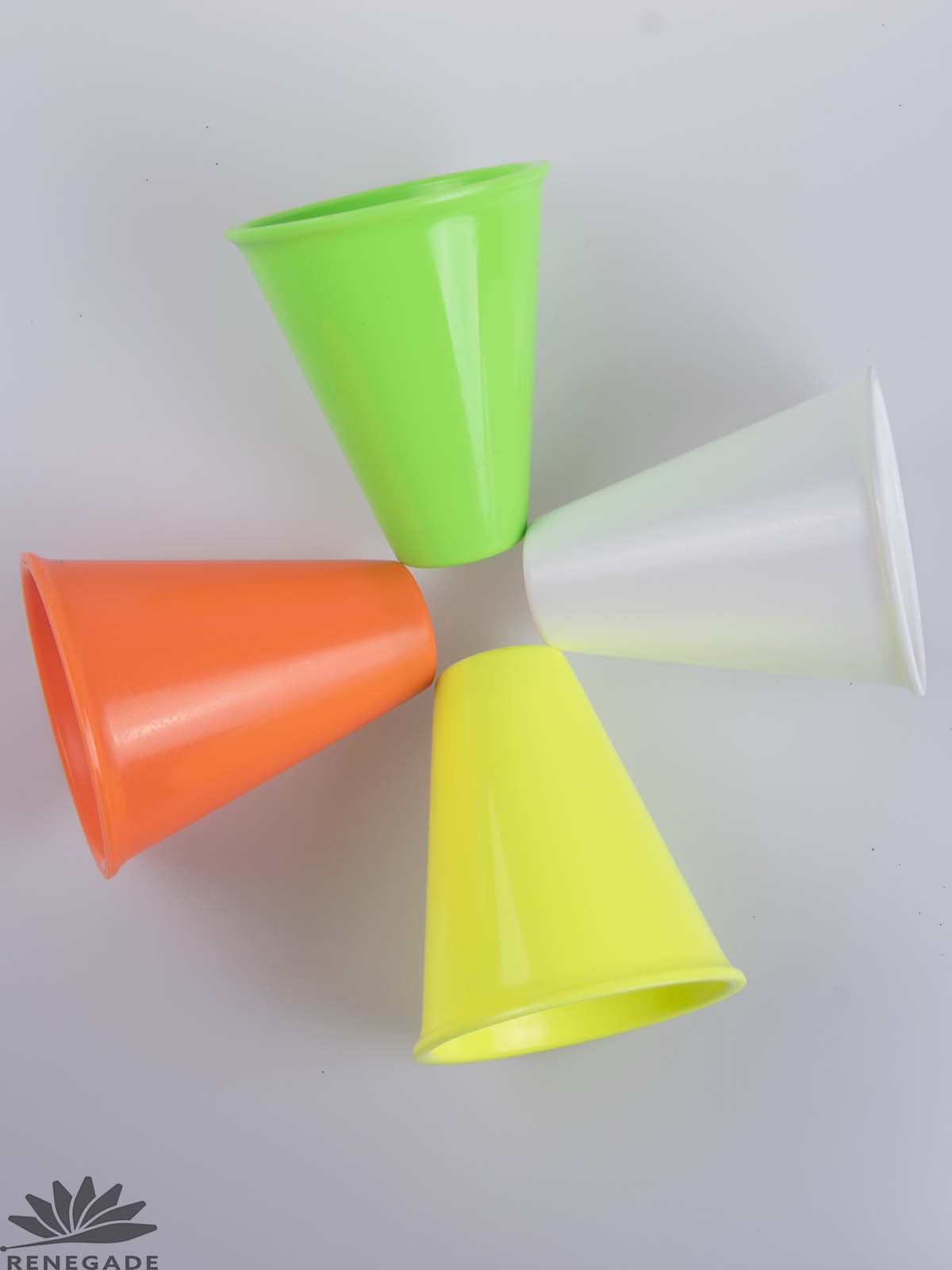 Plastic Shaker Cup